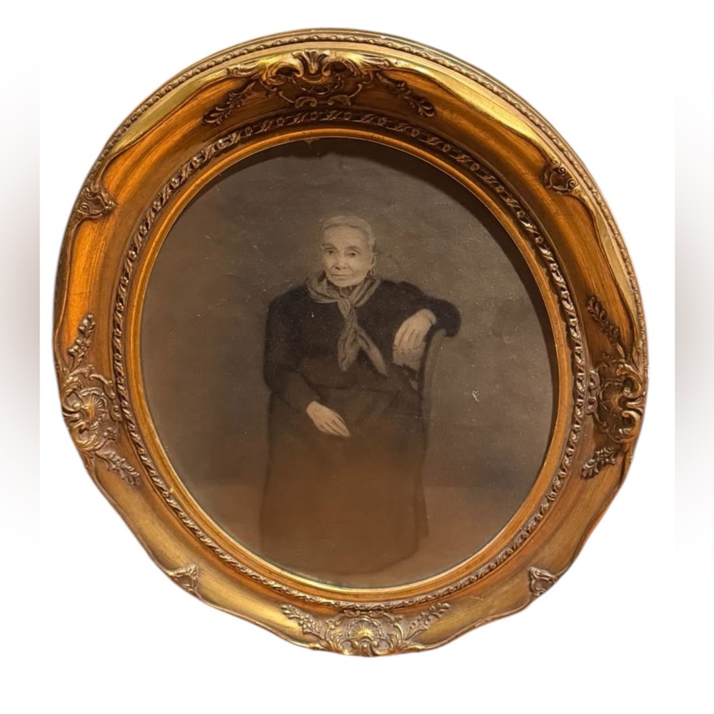 Antique Oval Framed Gold Gilt Ornate Framed Antique Elder lady Portrait